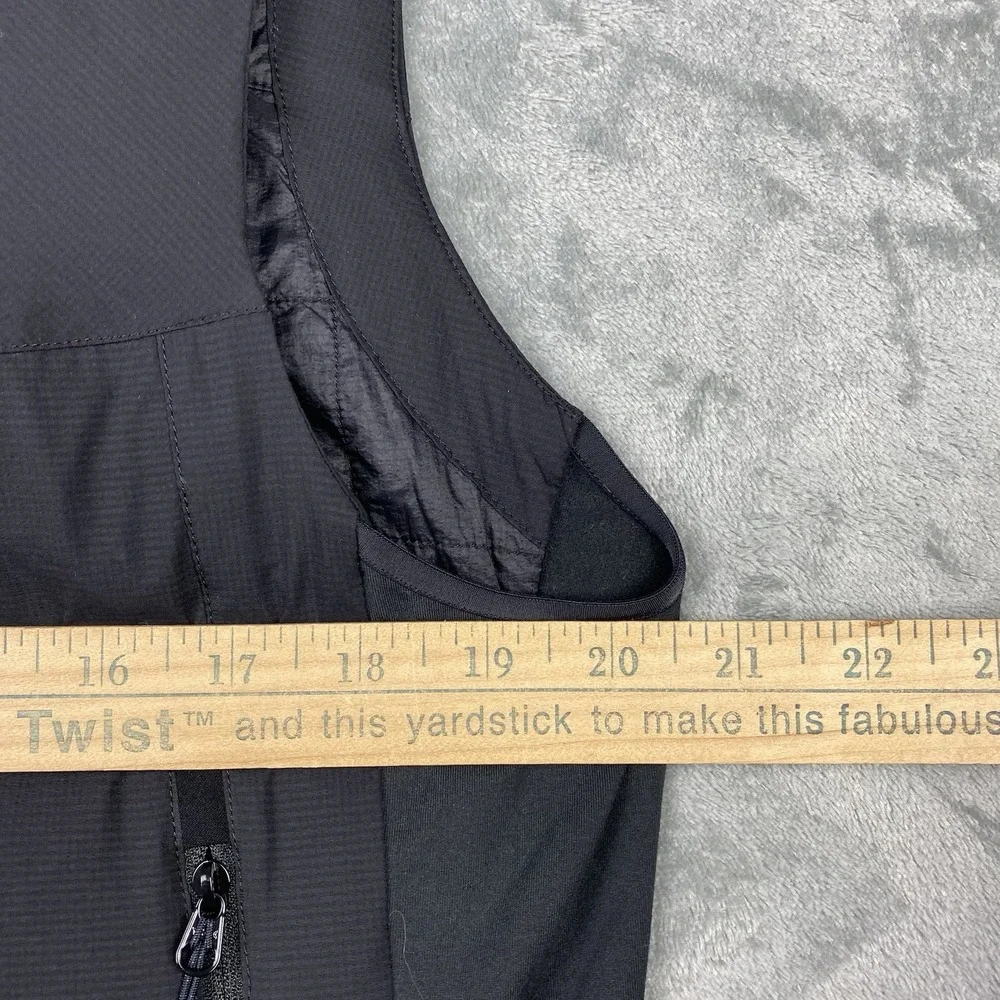 Arcteryx Atom SL Vest Mens Sz M Black Insulated Lightweight Pockets Company Logo